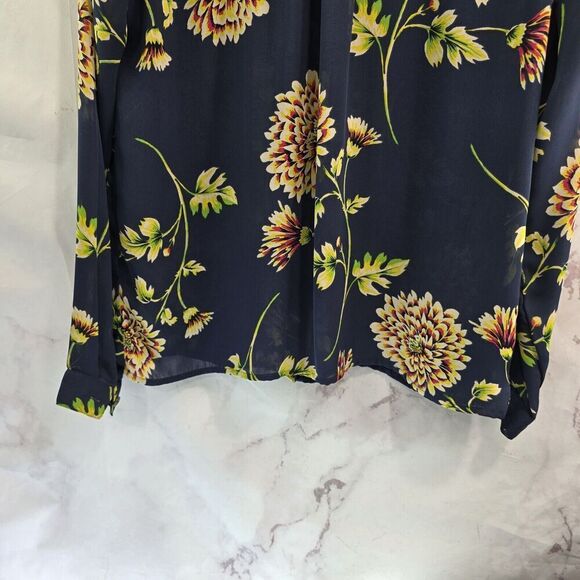 CAbi Shirt Womens Small Blouse Navy Blue Daisy Floral Button Up 3250 - Picture 7 of 14